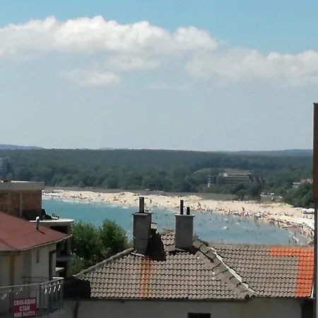 Gasthuis деневи Primorsko