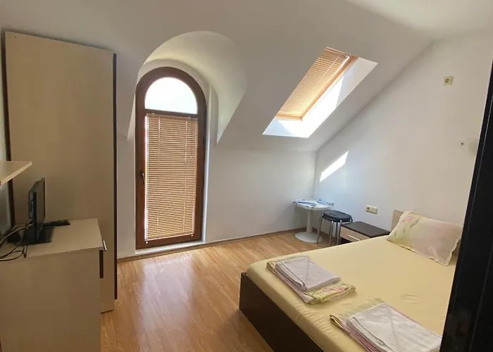 Affittacamere деневи